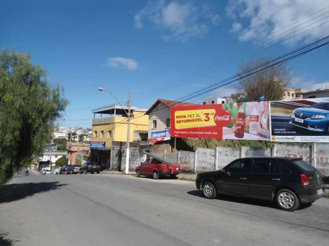 Foto 2 de View Mídia - Outdoor, Comunicação visual em Divinópolis - MG
