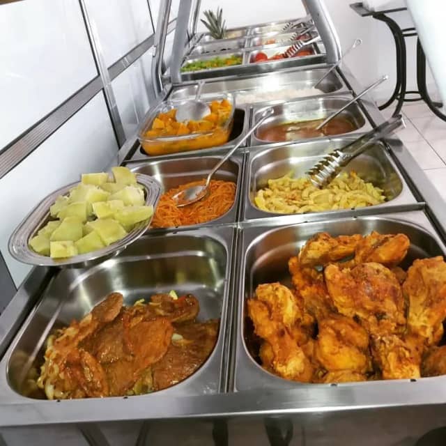 Foto 6 de Restaurante Ribeiro, Restaurantes em Divinópolis - MG